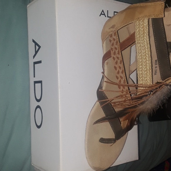 Sandal - Picture 2 of 2